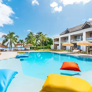 3* Hotel Cook's Bay &
